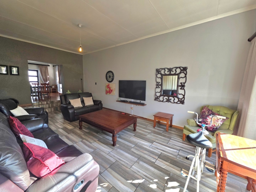 5 Bedroom Property for Sale in Jordania Free State